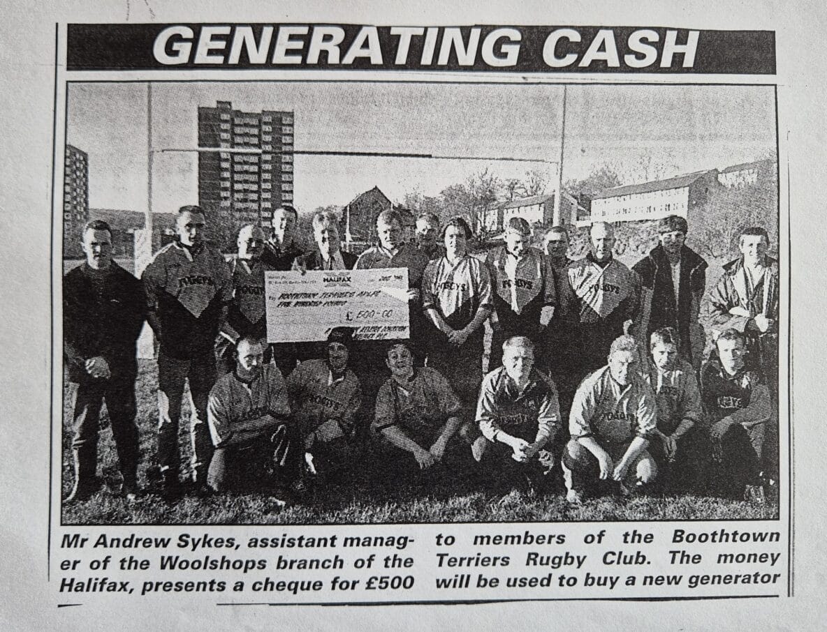 Boothtown receive cheque from Halifax Building Society