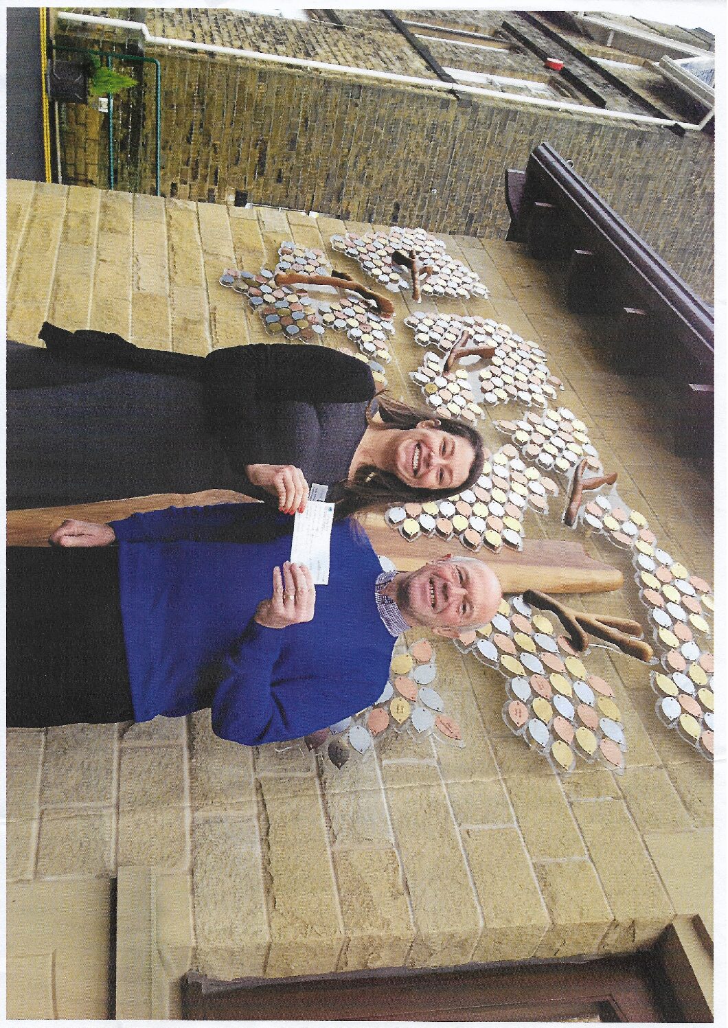 Mixenden Final cheque article and Arnie pic 2015