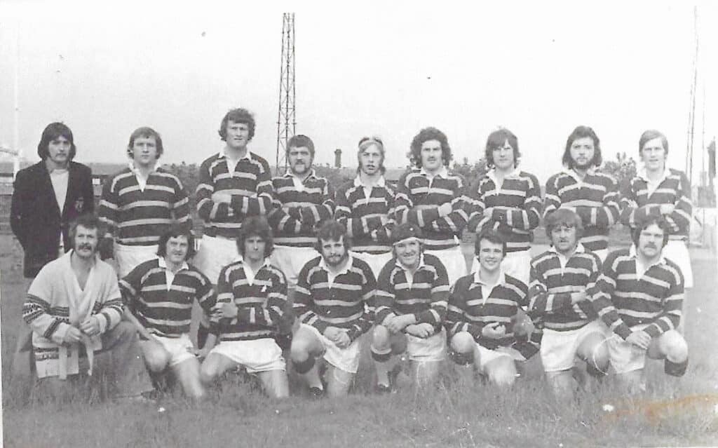 Mixenden team photo 2 no names