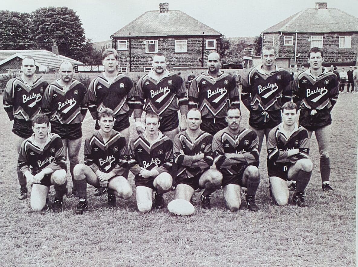 Ovenden team photos in Bailey's kit