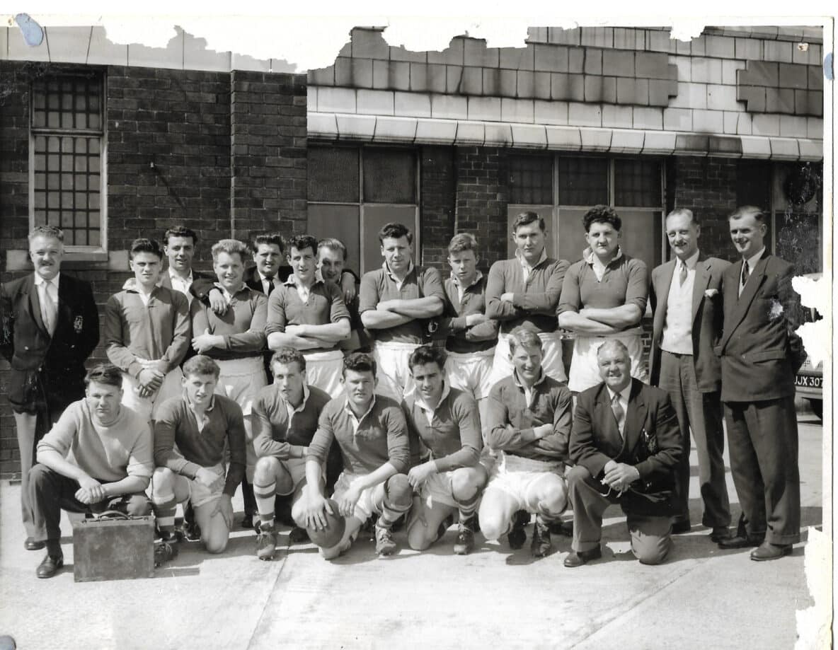 Ovenden team pic at Thrum Hall