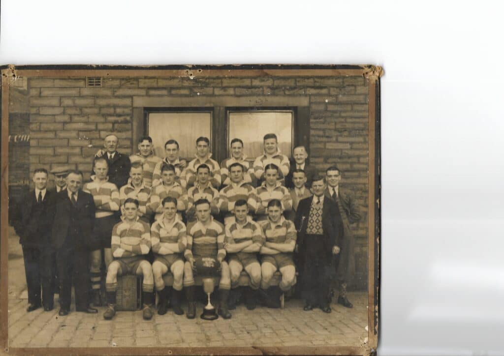 Siddal team pic with trophy 1935 36